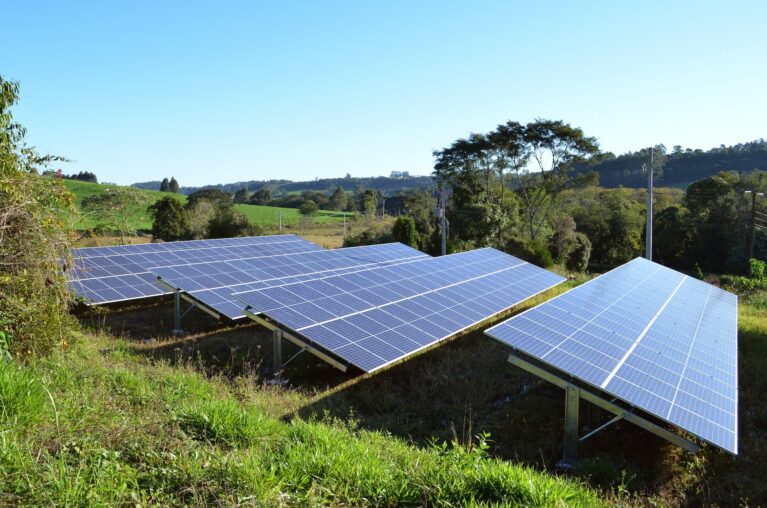 comment fabriquer un support solaire au sol.jpeg