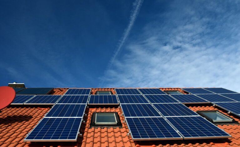 panneau solaire garantie 30 ans c est possible.jpeg