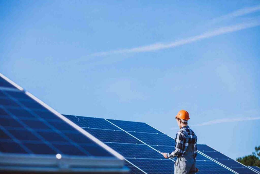 Calculs pour structure métallique pour panneaux solaires : quel intérêt ?