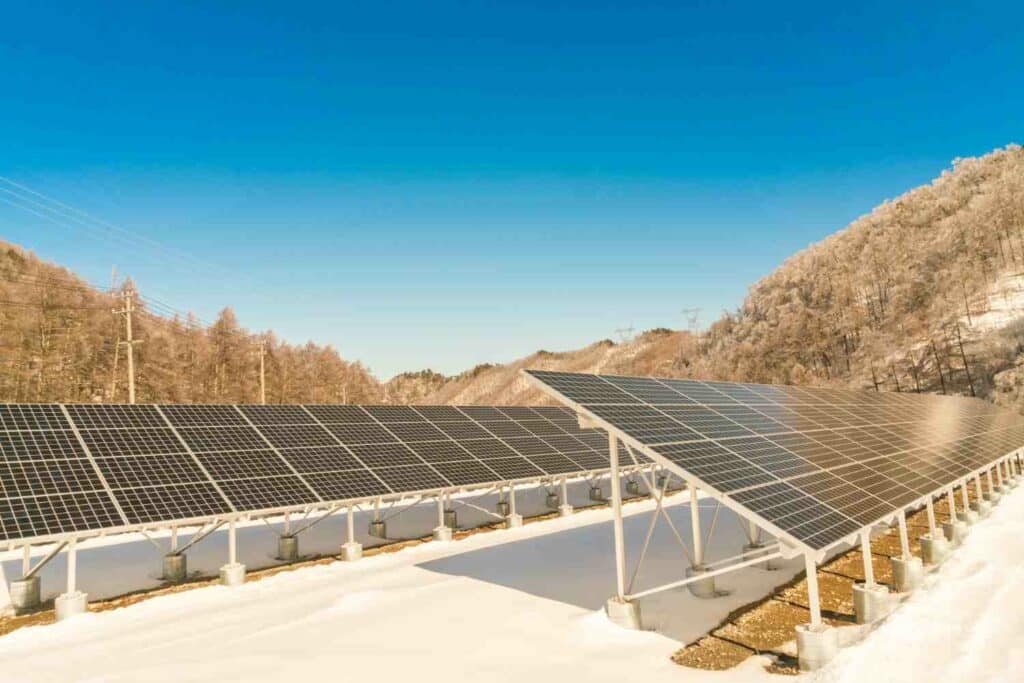 Panneau solaire sans soleil : comment profiter en hiver ?