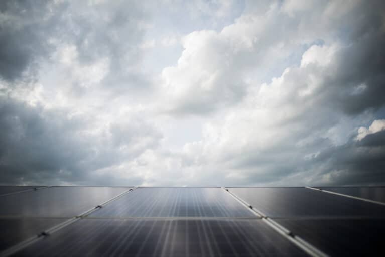 un panneau solaire peut fonctionner sans soleil comment.jpeg