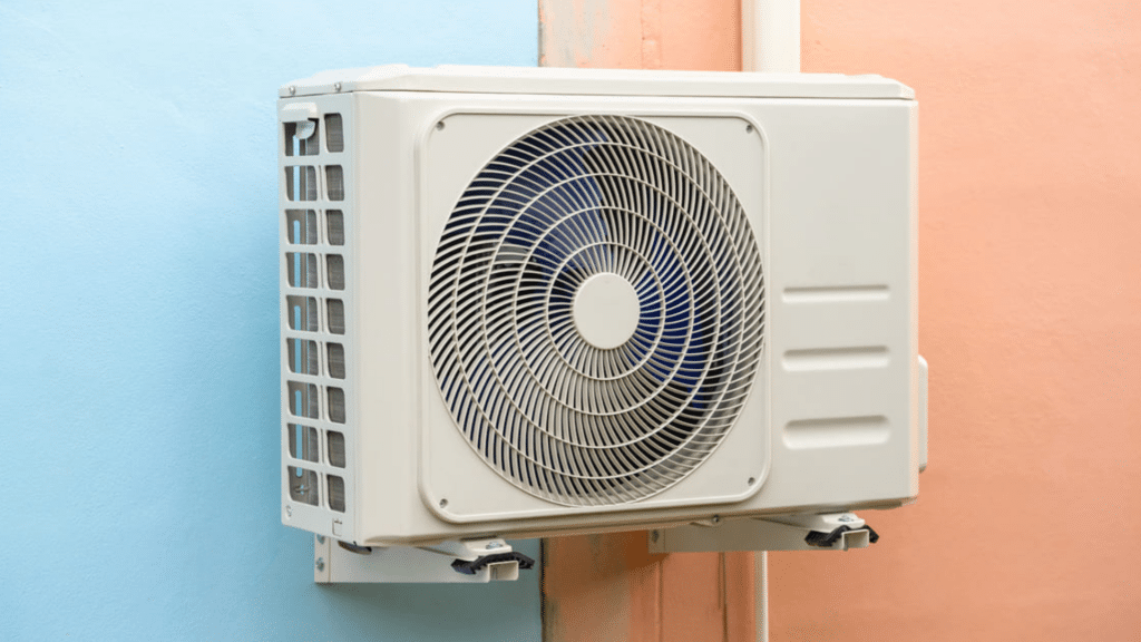 Qui peut réviser et entretenir une pompe à chaleur ?