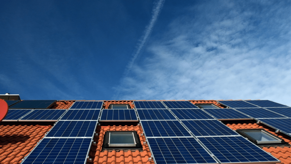 Coûts des dispositifs de panneaux solaires thermiques et photovoltaïques