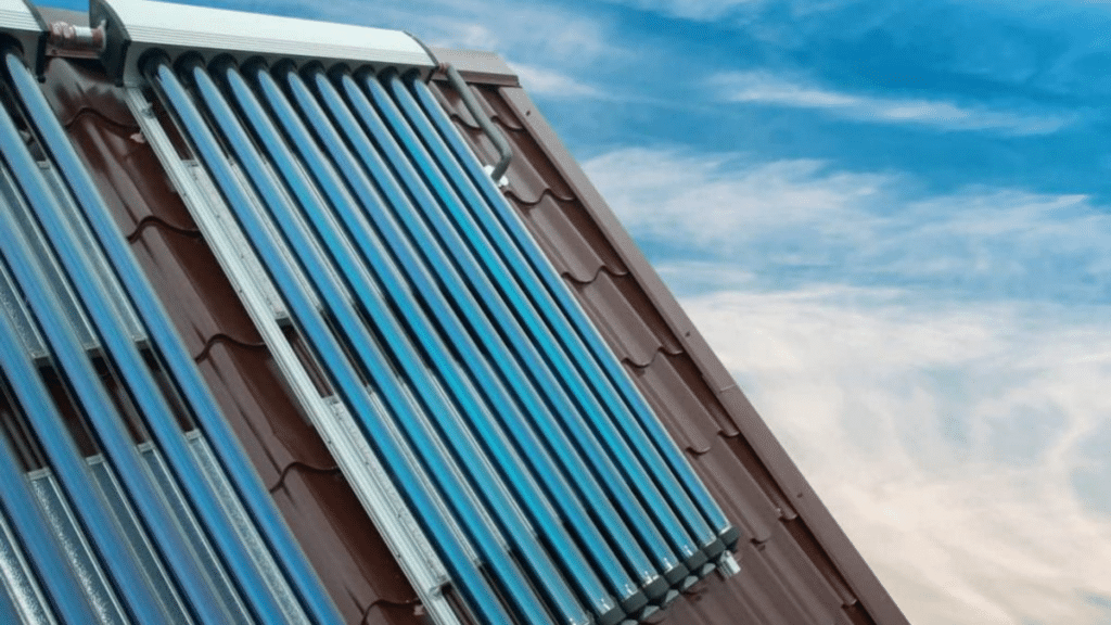 Les points faibles des panneaux solaires thermiques :