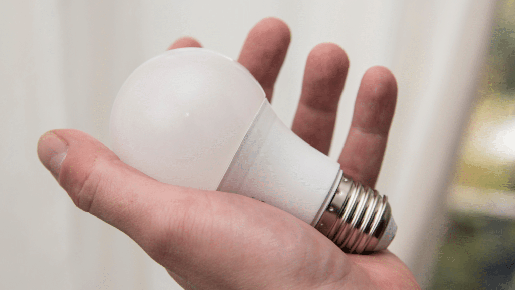 Pratiques simples pour réduire sa consommation électrique