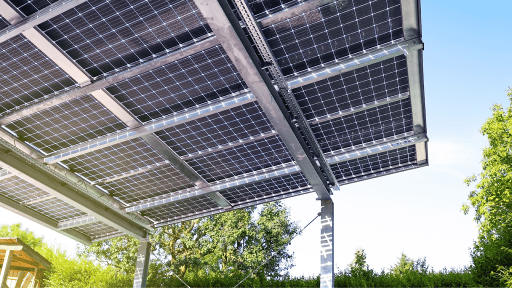 Avantages et inconvénients des carports solaires en acier
