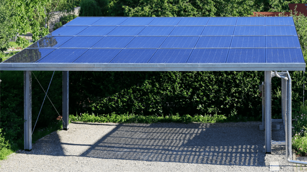 Les différentes options de carport solaire pour 2 voitures
