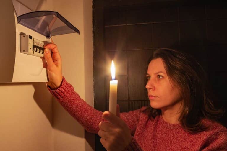 coupures d’électricité devenaient permanentes