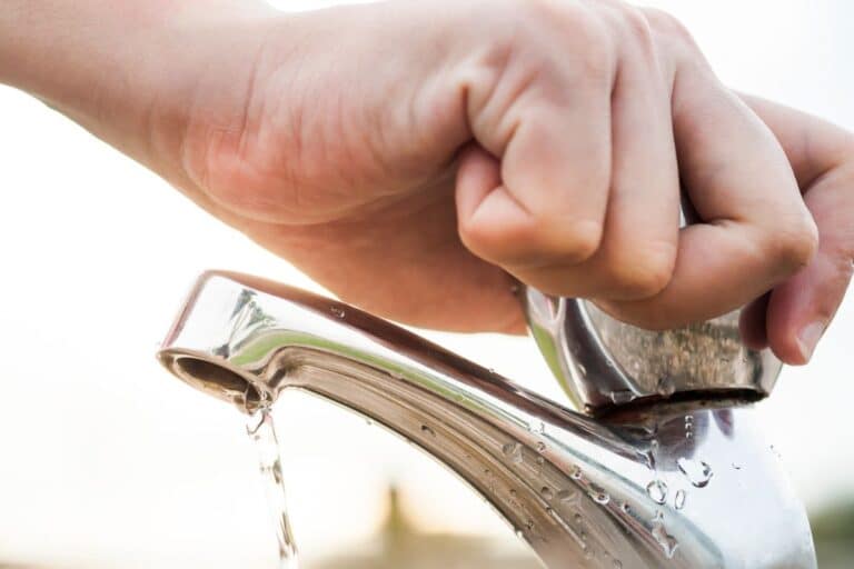économiser l’eau à la maison et dans le jardin