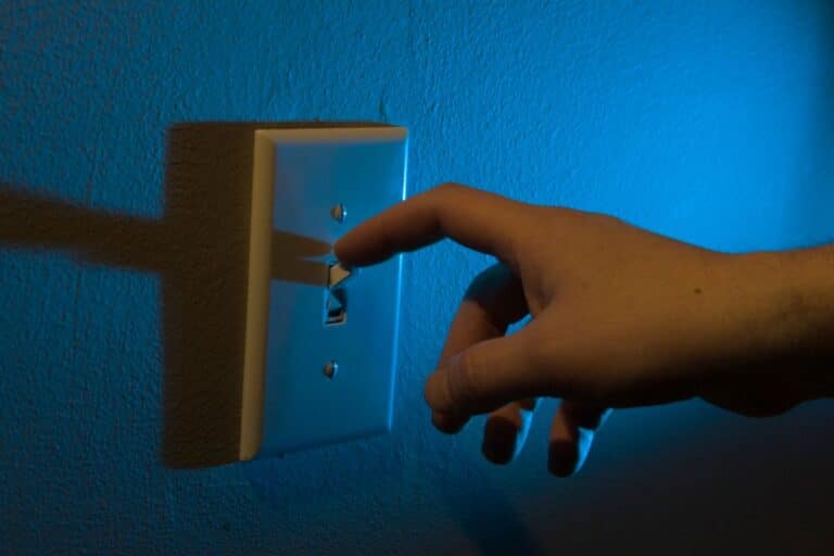 fournisseur électricité et gaz fin activité