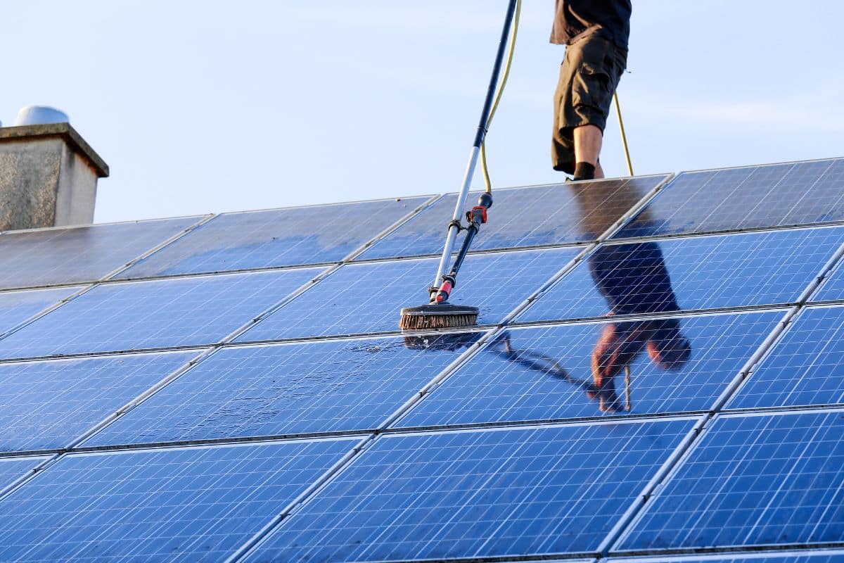 optimiser entretien panneaux solaires