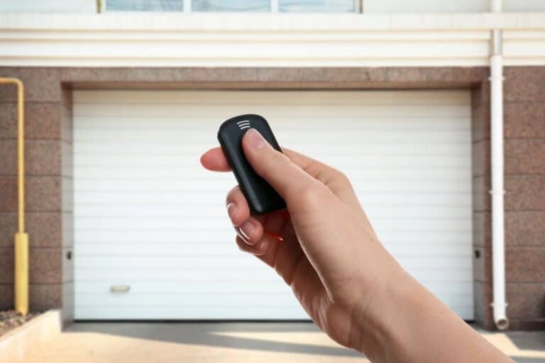 mieux isoler maison grâce volets